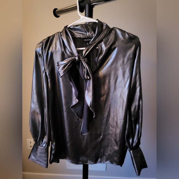 Metallic Bow Blouse - Picture 2 of 4